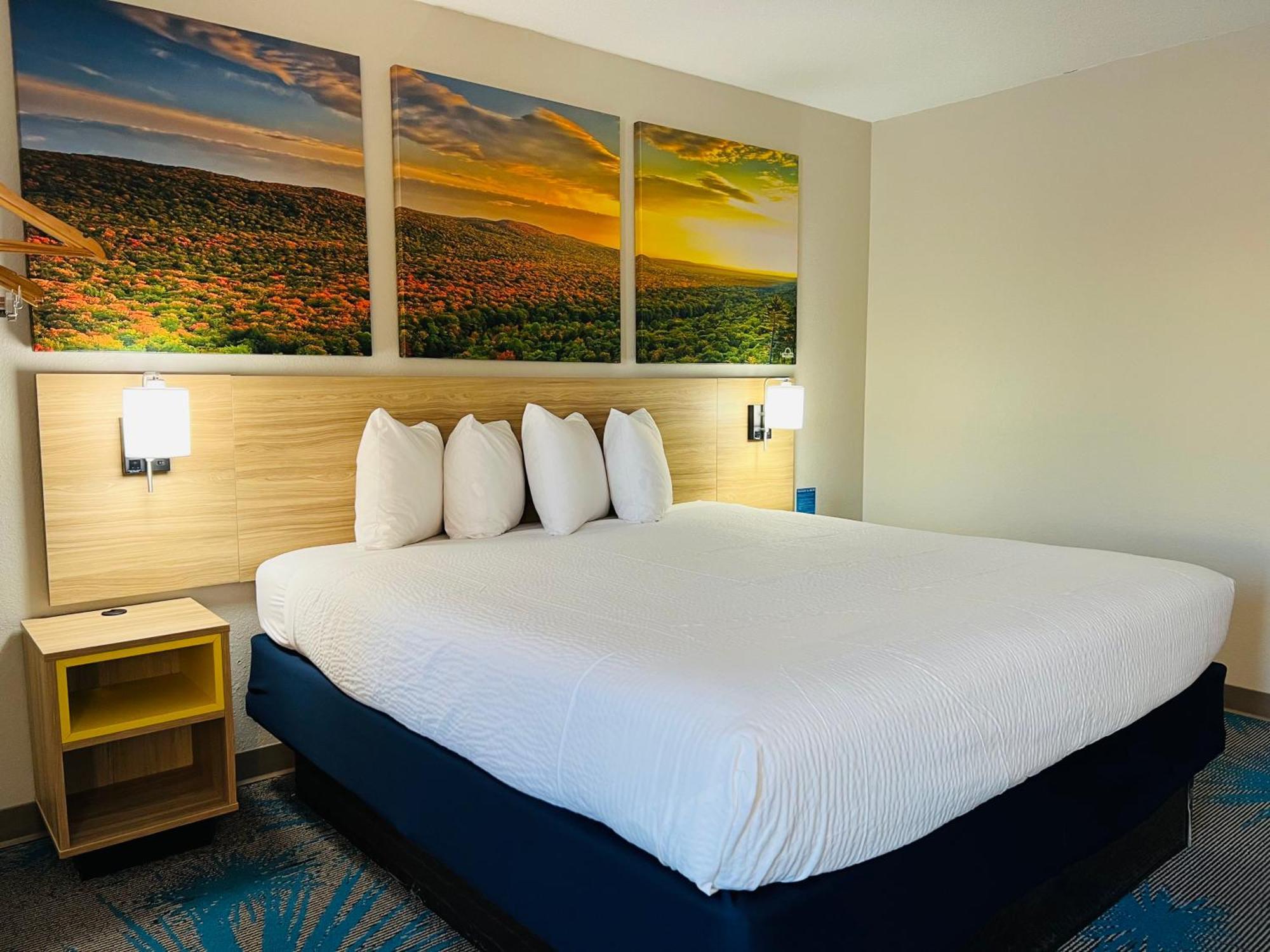 Days Inn By Wyndham Jamestown Esterno foto