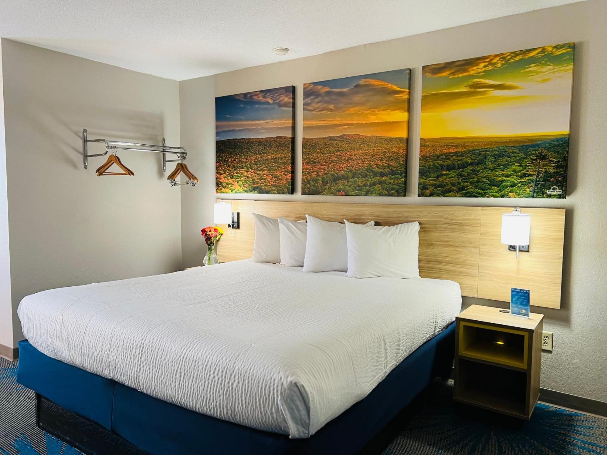 Days Inn By Wyndham Jamestown Esterno foto